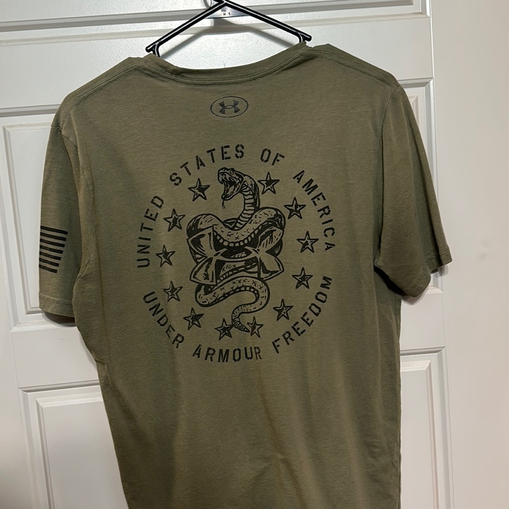 Green under armor shirt